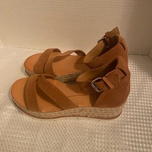 Women's Tan Wedge Sandals